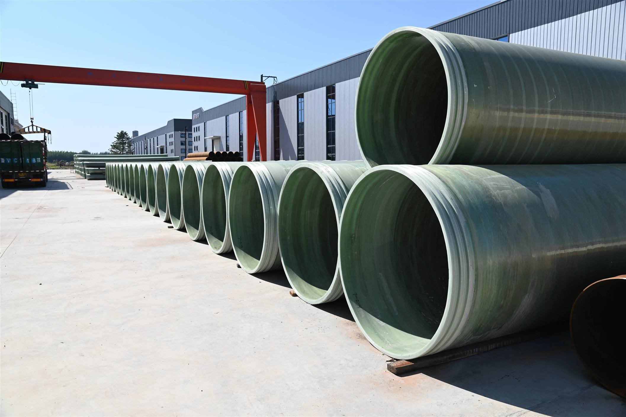  玻璃鋼煙囪的結(jié)構(gòu)方式和優(yōu)勢(shì)有哪些？